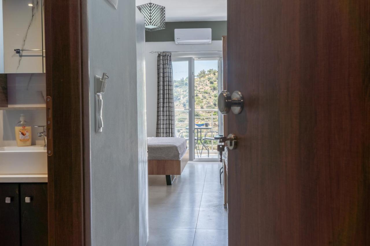 Christos Seaview Studios Agia Galini  Exterior photo